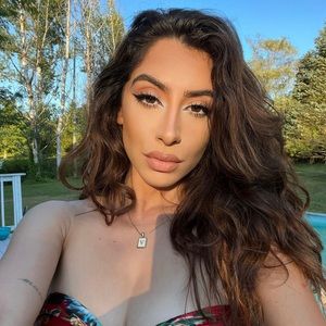 Meet Your Seller/Buyer Varvara ☺️